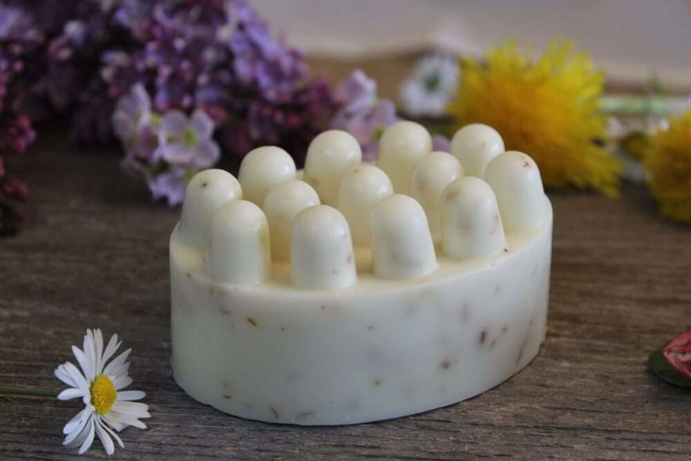 Yani Cosmetics Kazas piena masāžas ziepe Liepu ziedu medus